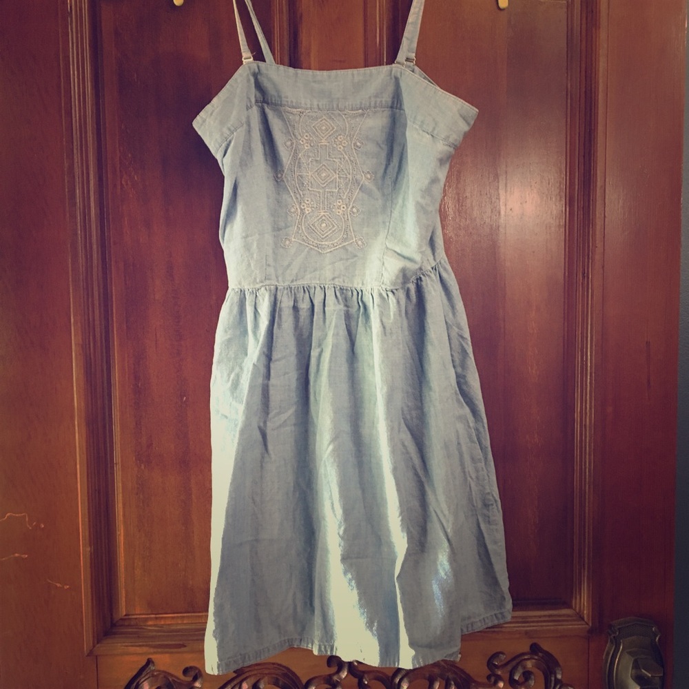 Morona blue jean dress with embroidery